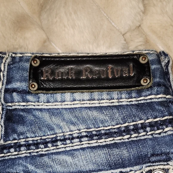 True Religion Blue Jeans - Picture 5 of 6